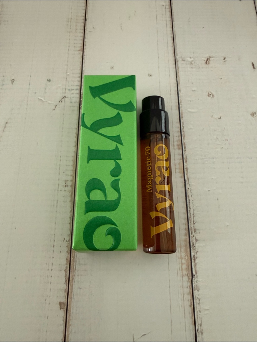 Wray Magnetic-70 Roller Perfume Oil with Green Box